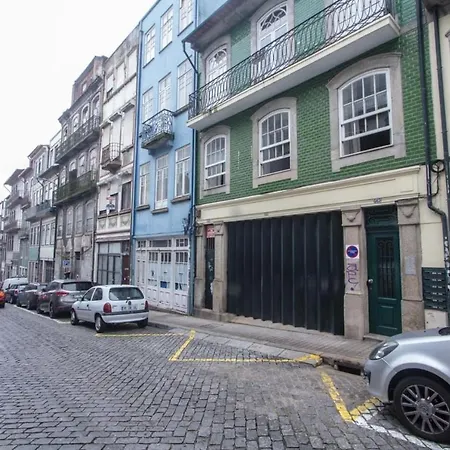 Long Live Almada Апартаменты